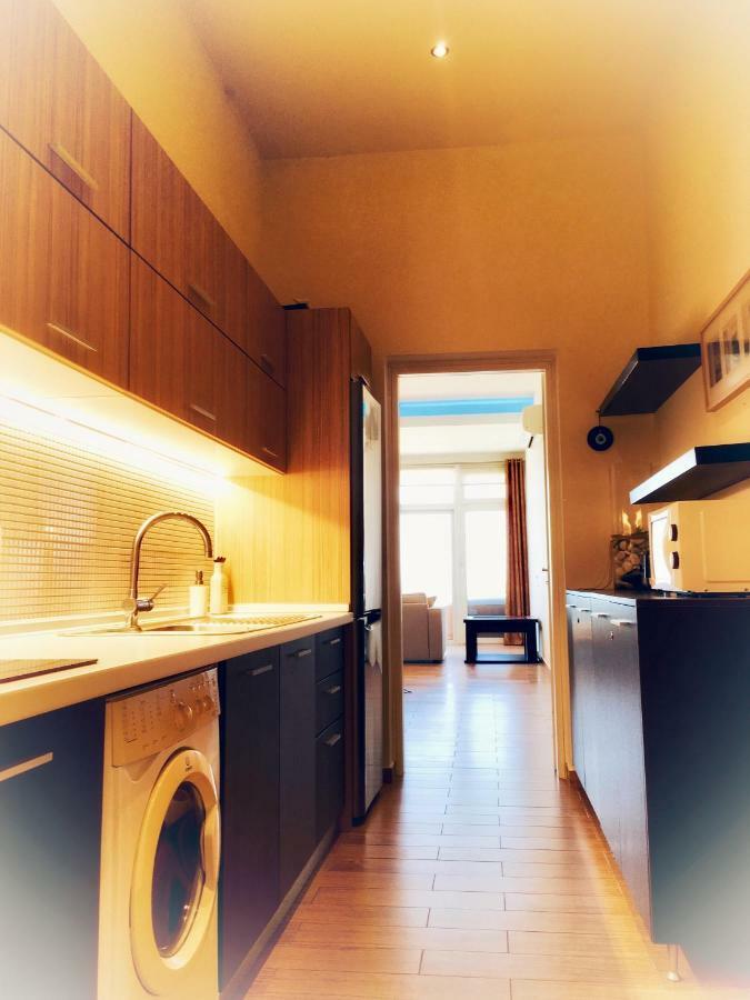 Flyviewflatsgold Privatehottub With Seaview Apartment Ixia  Exterior photo