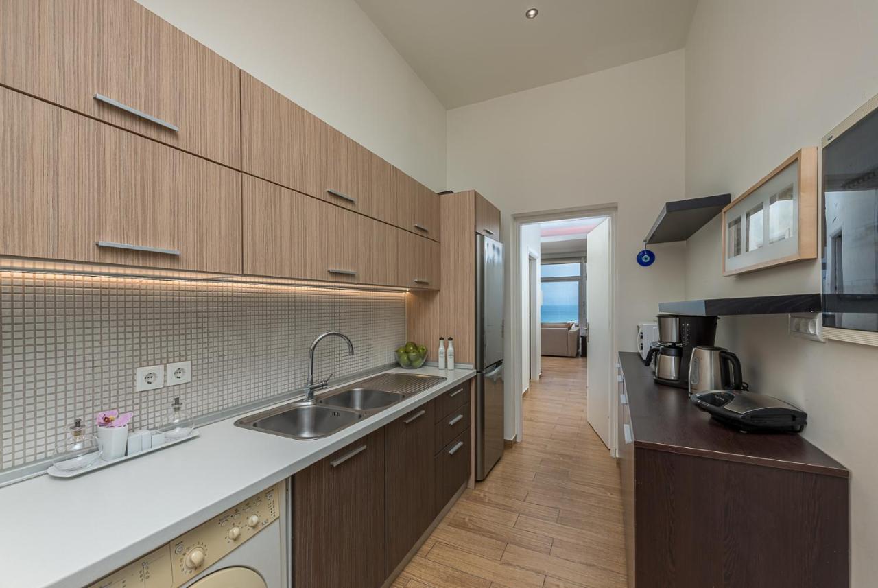 Flyviewflatsgold Privatehottub With Seaview Apartment Ixia  Exterior photo